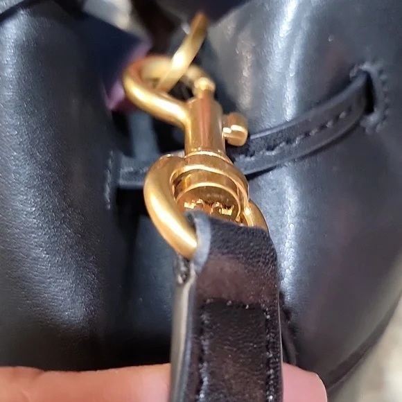 Tory Burch EUC Mini Drawstring Bucket Bag Purse Black Leather - Picture 4 of 8